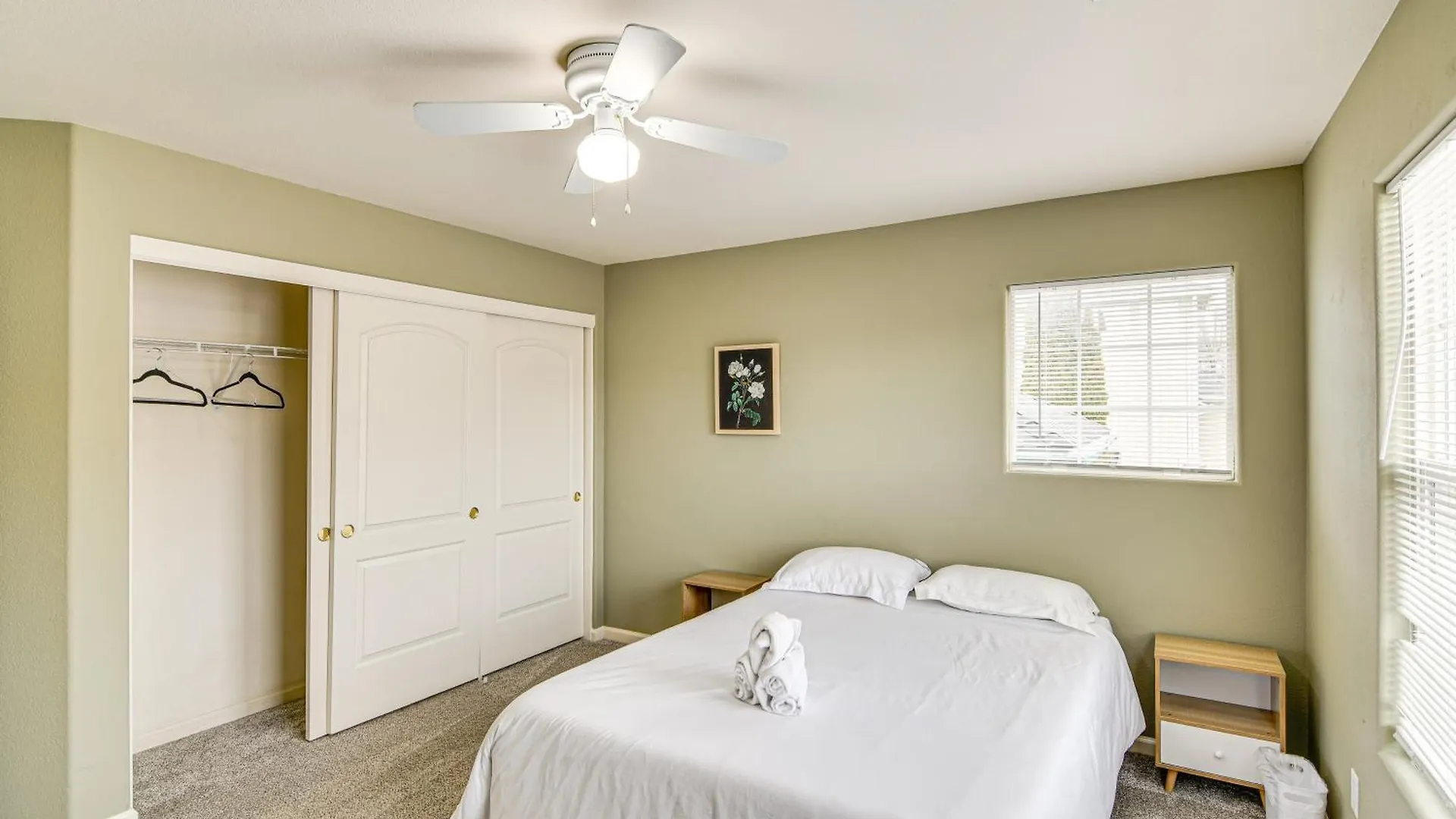 Large Family Home With Game Room In Reno! Holiday home Reno